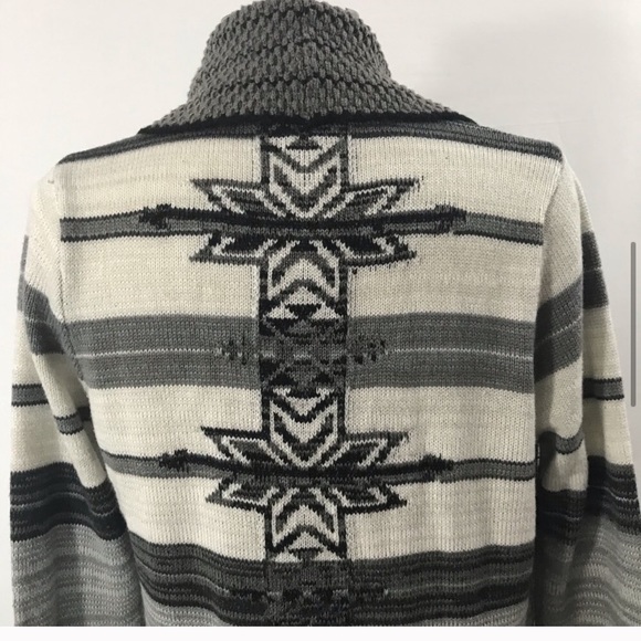 SOLD — SOLD — SOLD —- BCBGMaxazaria Tribal Print Cardigan;Cream,Greys&Black,S/M - Picture 5 of 8